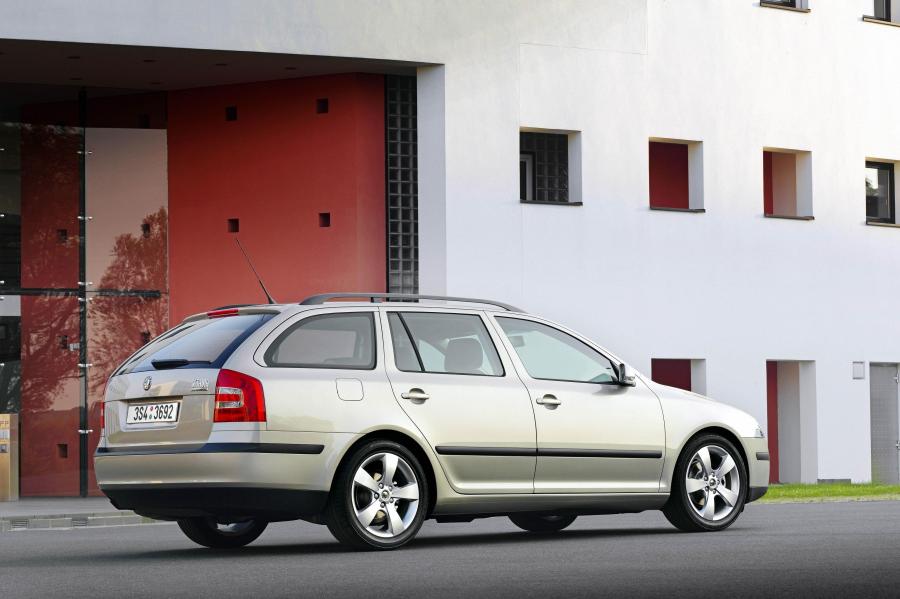  Skoda Octavia Combi (1Z) 2004 года  (фото 22 из 30)